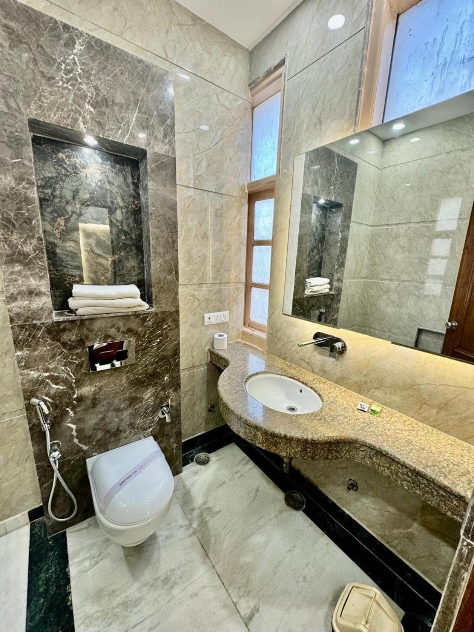 Hotel C Park - Karol Bagh, New Delhi 외부 사진